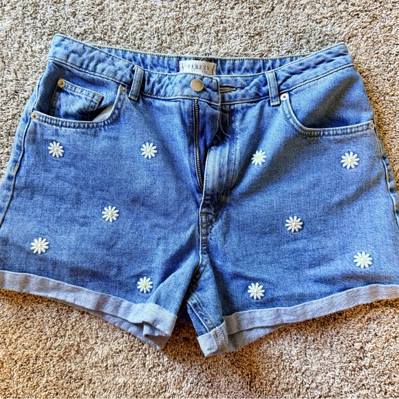 Women's Blue Denim Shorts with Daisy Embroidery - Picture 3 of 5